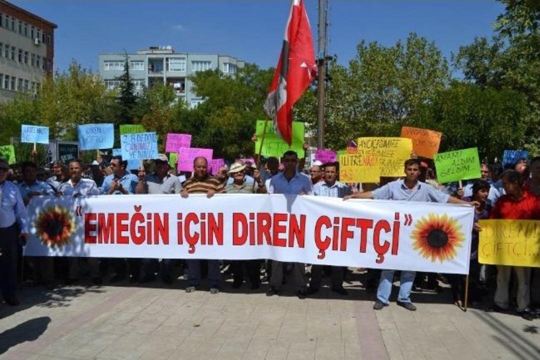 Ay&ccedil;i&ccedil;eği &Uuml;reticileri Eylem Yaptı