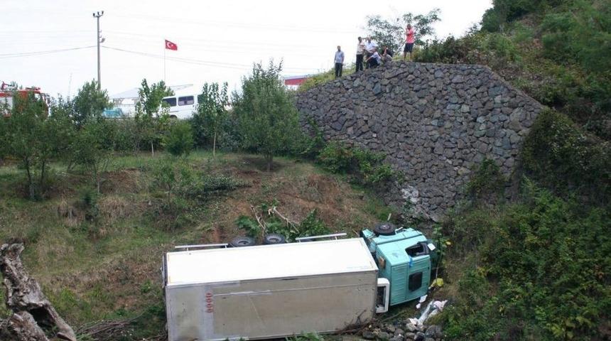 Trabzon'da Trafik Kazası: 1 Yaralı