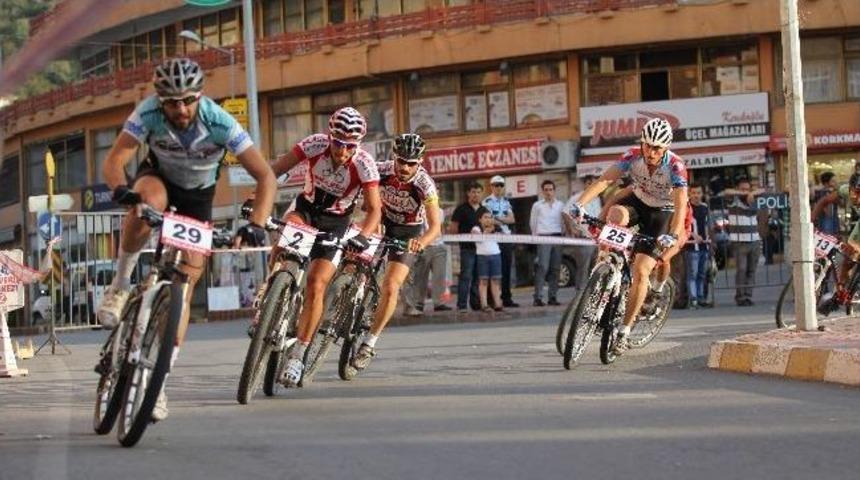 Yenice 3. Dağ Bisikleti Yarışları Başladı