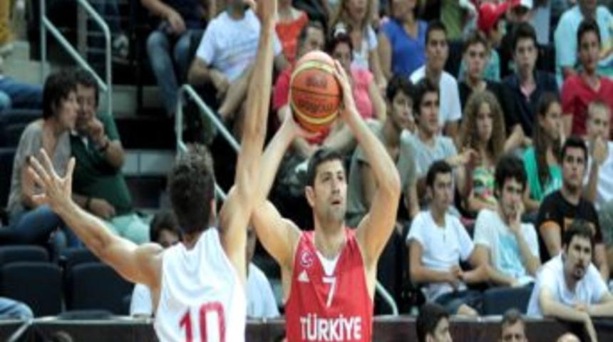 T&uuml;rkiye, Hırvatistan'ı 81-52 Mağlup Etti