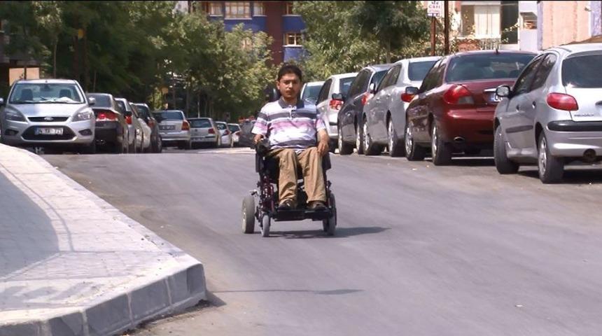 Engelli Memur: Engelli Asans&ouml;r&uuml; &Ccedil;alışmadığı I&ccedil;in Geri G&ouml;nderildim