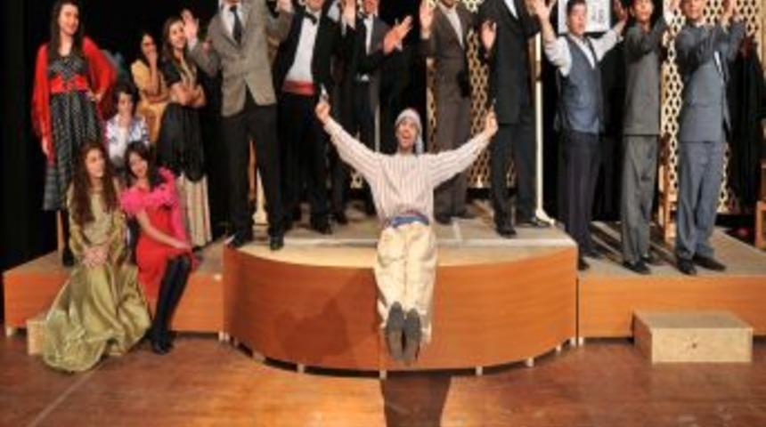 Mamak Kent Tiyatrosu 15 Eyl&uuml;l&rsquo;de &lsquo;perde&rsquo; Diyecek