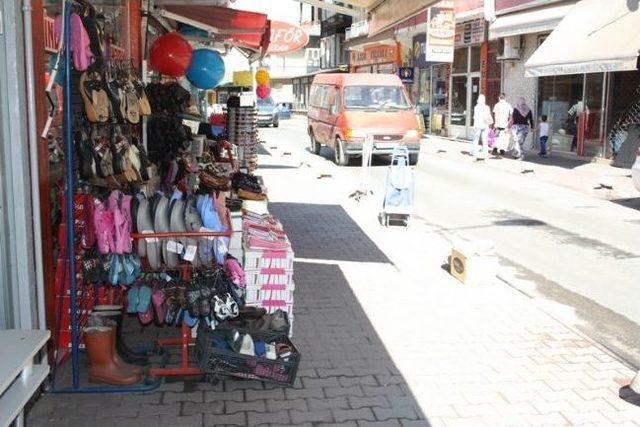 Bartın’da Kaldırım İşgaline Vatandaş Tepkisi