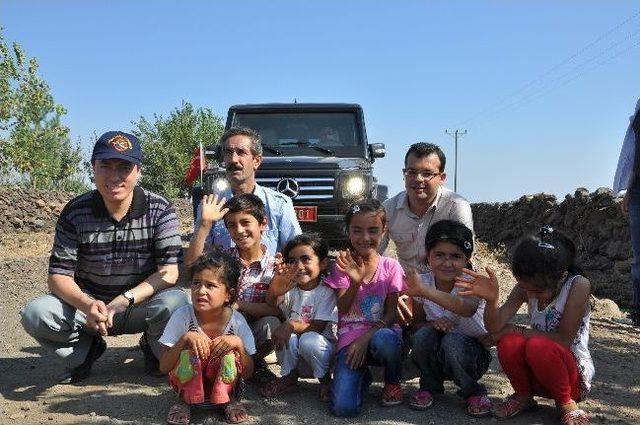 Vali Cengiz Derik İlçesine Bağlı Köyleri Gezdi