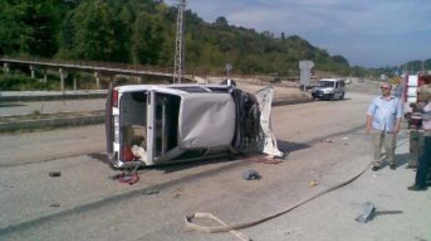 Otomobil Takla Attı: 1 &Ouml;l&uuml;