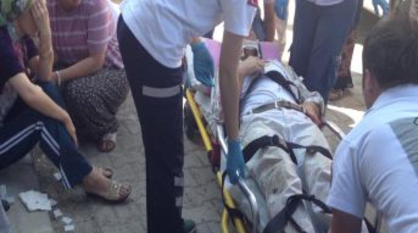 Uşak&rsquo;ta Komşular Arasında G&uuml;r&uuml;lt&uuml; Kavgası &Ccedil;ıktı, 6 Kişi Yaralandı