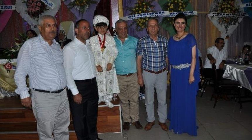 Milletvekili Tayyar, Halay &Ccedil;ekti, T&uuml;rk&uuml; S&ouml;yledi