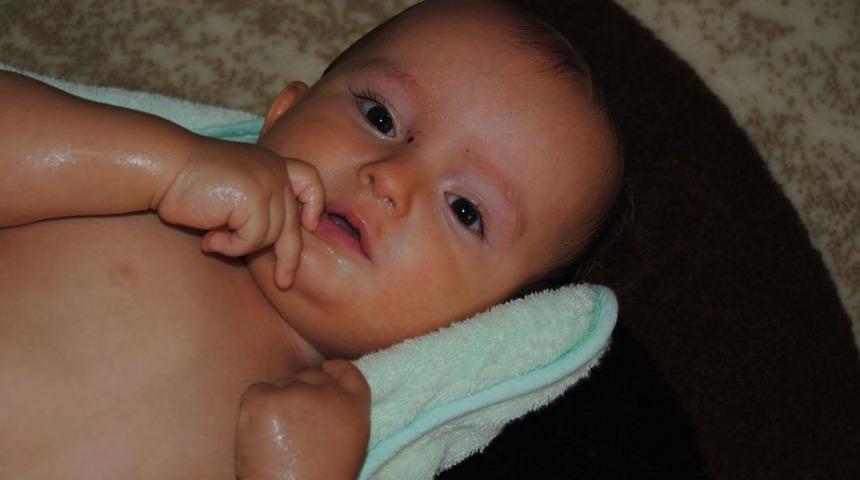 Mevsim Ge&ccedil;işleri &Ccedil;ocukların &Uuml;st Solunum Yollarını Hasta Ediyor