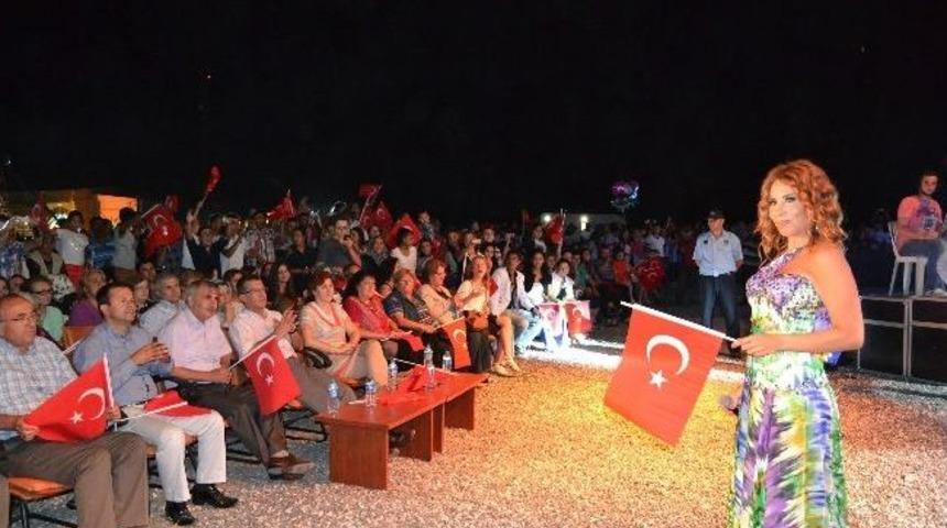 Linet, Ay&ccedil;i&ccedil;eği Festivalinde Ay&ccedil;ekirdeği İstedi