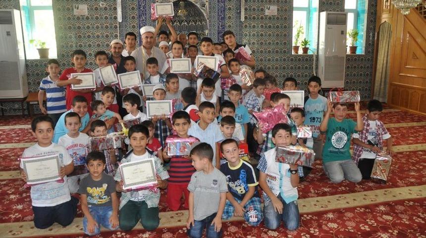 Yaz Kur'an Kursunda 80 &Ouml;ğrenci Tablet Kazandı