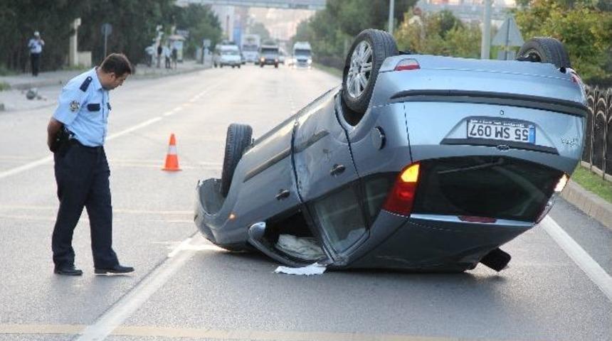 Samsun'da Otomobil Takla Attı: 2 Yaralı