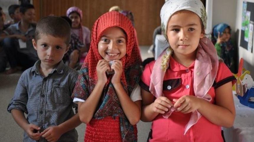 Hem Kur&rsquo;an Okumayı Hem De Resim Yapmayı &Ouml;ğrendiler