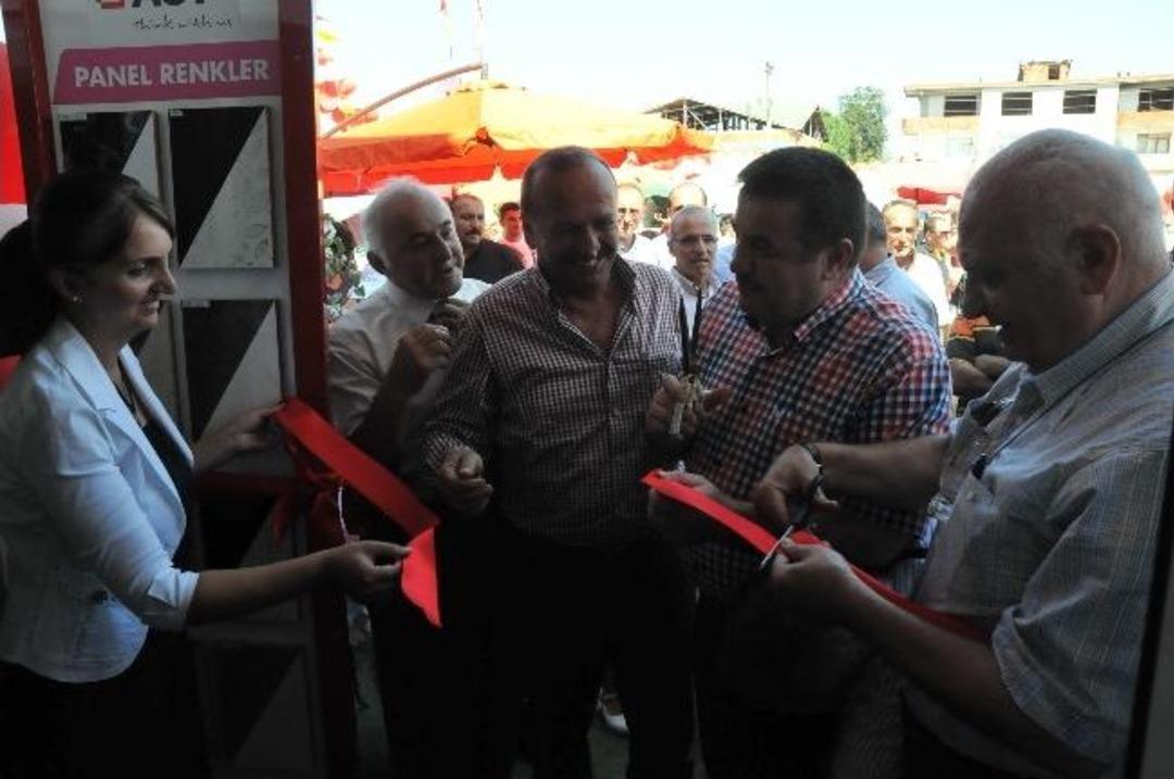 Ak&ccedil;akoca'da Avm A&ccedil;ılışı