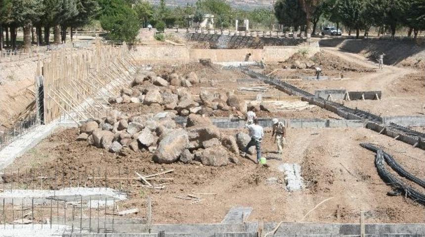 S&ouml;ğ&uuml;tl&uuml;dere Mesire Alanındaki Yapay G&ouml;l&uuml;n Alanı Yeniden Yapılıyor