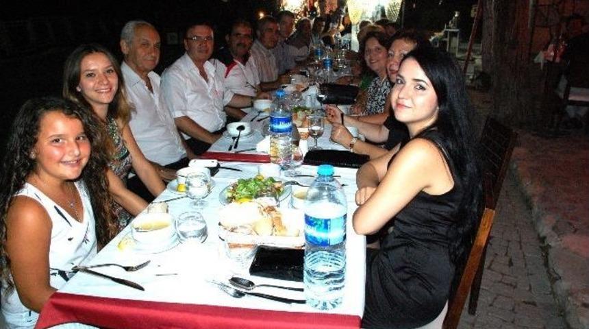 Tayini &Ccedil;ıkan Mal M&uuml;d&uuml;r&uuml;ne Eskişehirli Hemşerilerinden Veda Yemeği