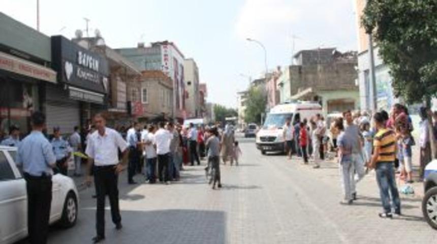 Adana&rsquo;da Kuyumcu Soyguncuları 5 Kişiyi Vurdu