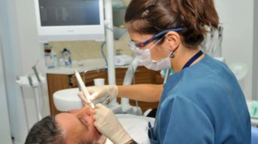 Ağız Ve Diş Sağlığında Kamu-&ouml;zel Işbirliği &Ouml;nemli