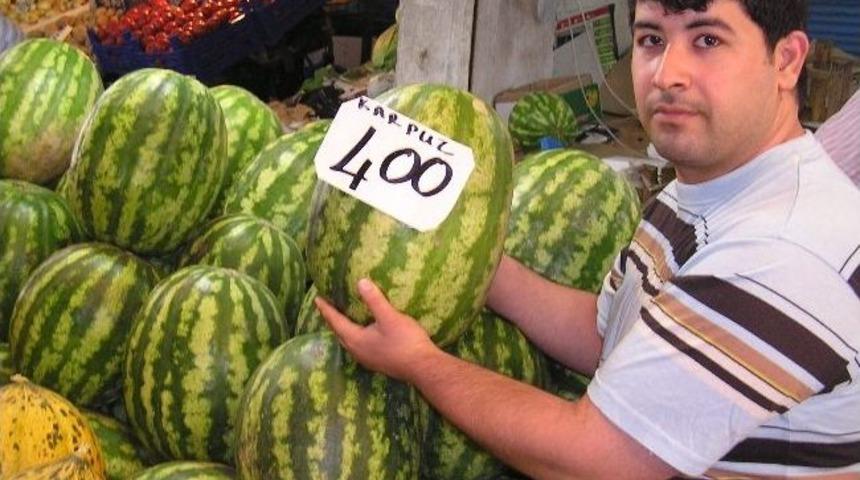 Yerli Karpuz &Ccedil;ıktı, Fiyat Tepetakla İndi