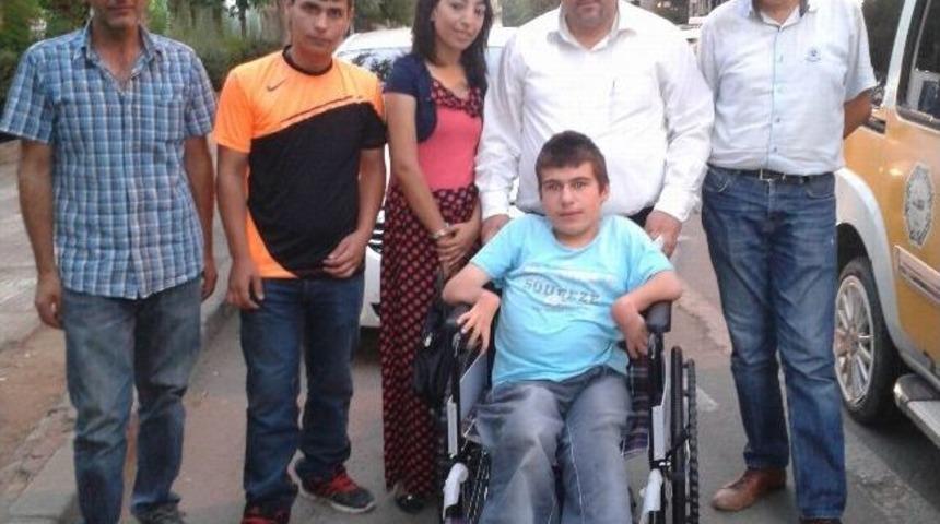 T&uuml;rkiye Sakatlar Derneği&rsquo;nden 10 Engelliye Tekerlekli Sandalye