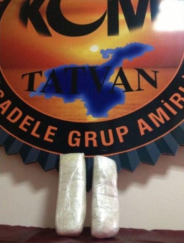 Tatvan’da Sigara Ve Uyuşturucu Ele Geçirildi