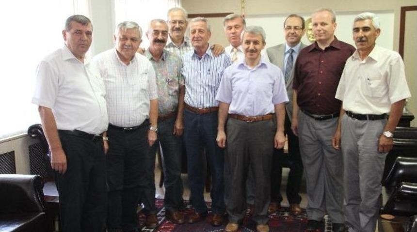 Akhisar Belde Belediye Başkanlarından Kaymakam Peker&rsquo;e Ziyaret