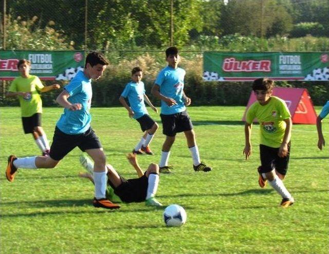 Futbol Köyü’nde Çalışmalar Çarşamba Günü Sona Eriyor