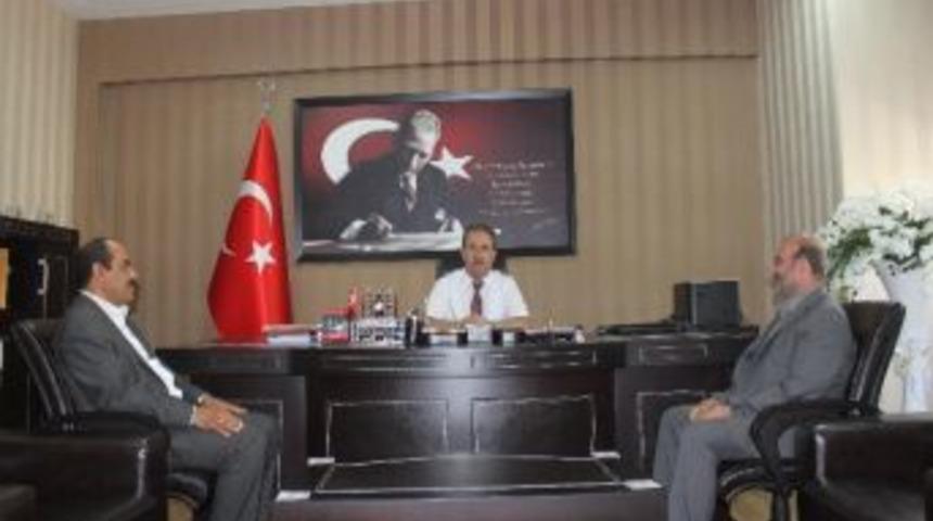 İnsanı Yardım Platformu Koordinat&ouml;r Vali Dalmaz'ı Ziyaret Etti