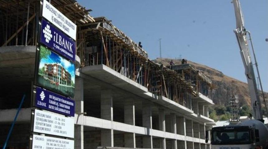 Adilcevaz&rsquo;daki İş Merkezinin İnşaatı Hızlandırıldı