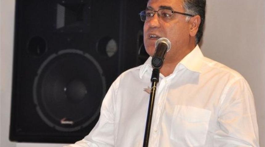 Chp'li Başkan Aday Adayı Erdal Caferoğlu Gen&ccedil;lerle Biraraya Geldi