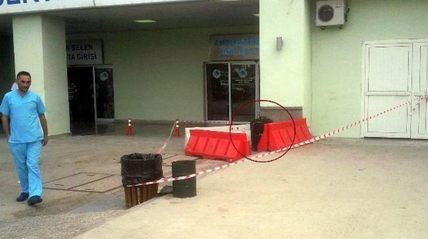 Acil Servis &Ouml;n&uuml;ndeki Ş&uuml;pheli Valiz Patlatıldı