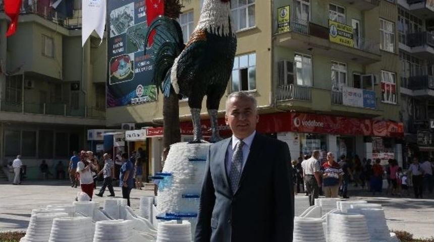 Denizli'de Cam Horoz İki Saatte Bir &Ouml;tecek