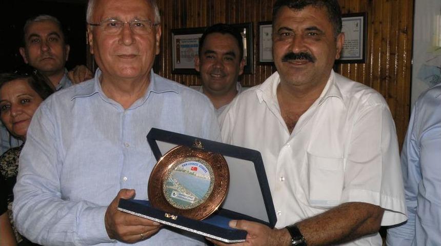 MHP&rsquo;li Şandır, Atakent Belediye Başkanı Hasan Uslu&rsquo;yu Ziyaret Etti