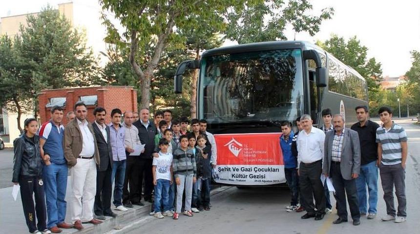 Şehit Ve Gazi &Ccedil;ocukları Karadeniz Gezisiyle Moral Buldu