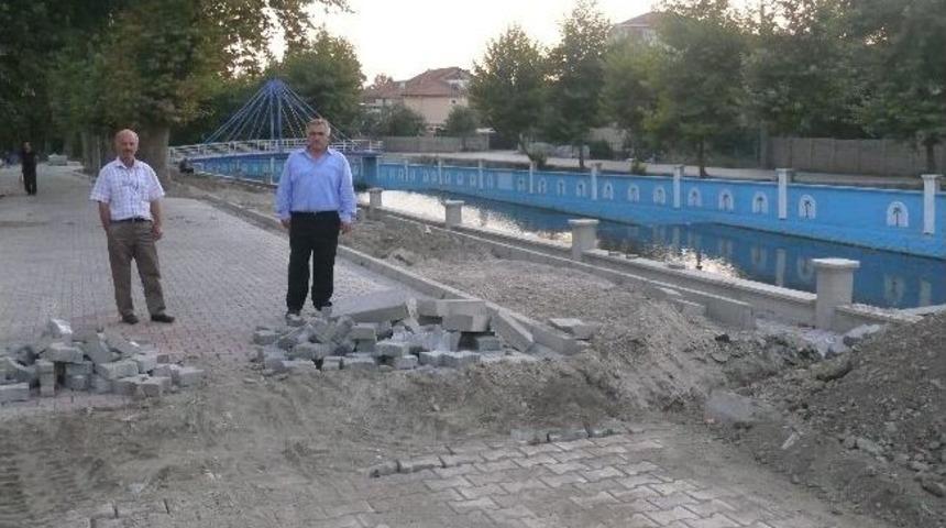 Hendek Uludere&rsquo;de Hummalı &Ccedil;alışma S&uuml;r&uuml;yor