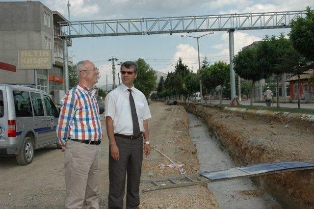 Bucak ta Asfalt Ve Drenaj &Ccedil;alışmaları Başladı 2