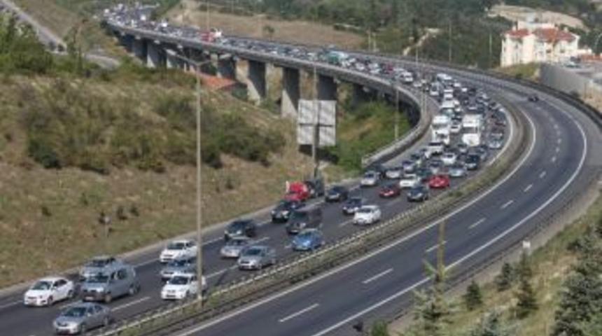 Tem Otoyolunda Yol Bakım &Ccedil;alışması