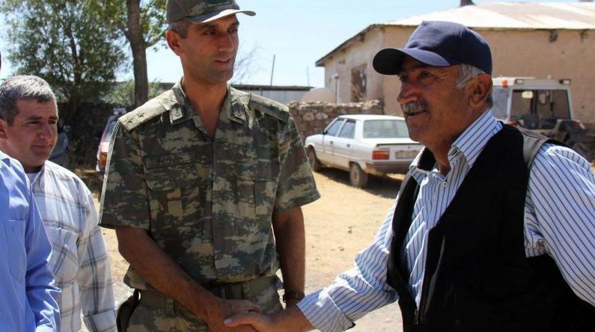 Şehit Komando Er Aydın'ın Ailesinden Yemek