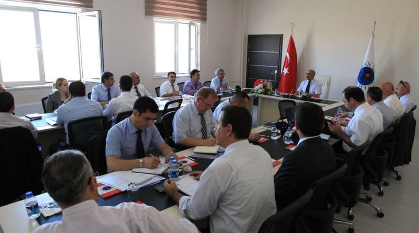 Batman &Uuml;niversitesi Senatosu Suriye Ve Mısır&rsquo;daki Katliamları Tel'in Etti