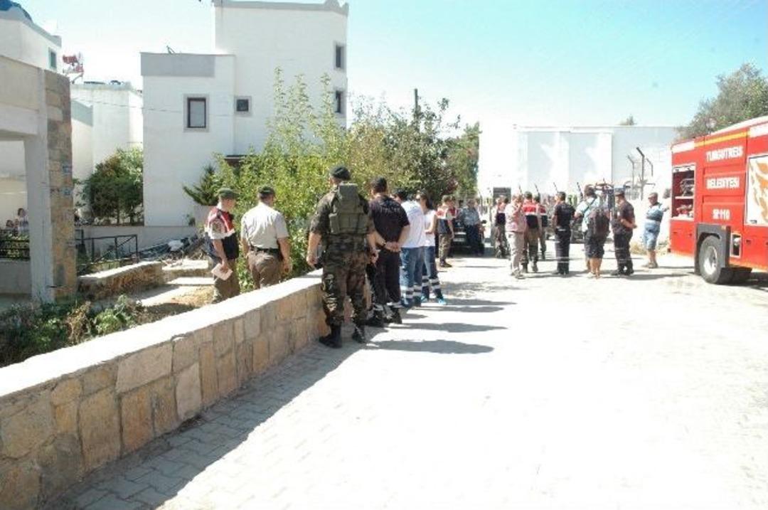 Engelli &Ccedil;ocuklarını Rehin Aldı