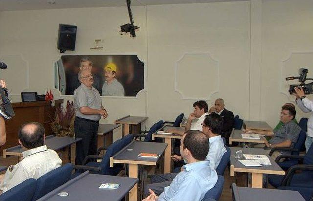 Lojistik Derneği Başkan Yardımcısı Prof. Dr. Mehmet Tanyaş;