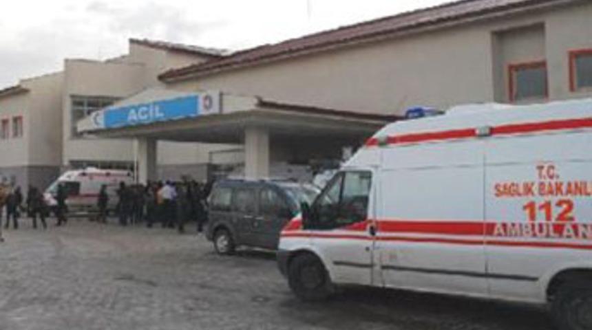 T&uuml;rbe ziyareti d&ouml;n&uuml;ş&uuml; feci kaza!