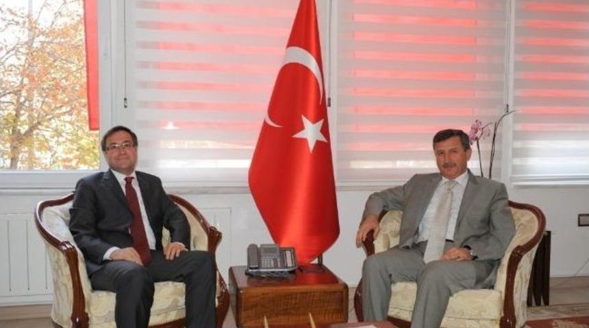 Genel M&uuml;d&uuml;r Şevki Altay K&uuml;tahya'da