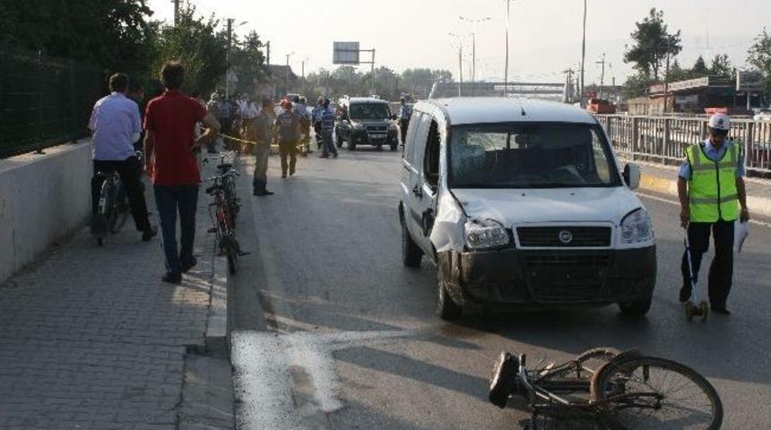 D&uuml;zce'de Trafik Kazası: 1 &Ouml;l&uuml;
