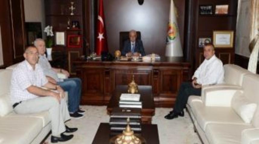 Aldırmaz'dan Mobilyacı Esnafına Destek