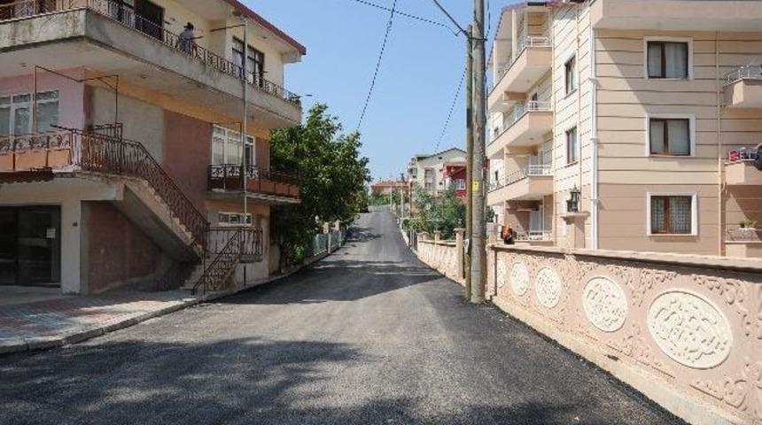 Başiskele'de G&uuml;nde 800 Ton Asfalt Atılıyor