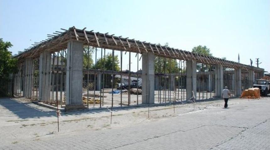 Kapalı Pazaryeri İnşaatı Devam Ediyor