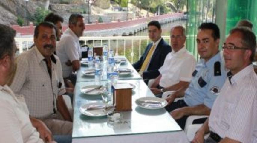 Dinar&rsquo;da Doğalgaz &Ccedil;alışmaları G&ouml;r&uuml;ş&uuml;ld&uuml;