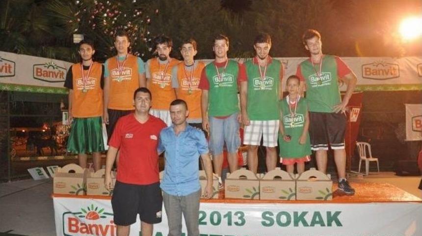 Banvit Sokak Basketbolu Sona Erdi