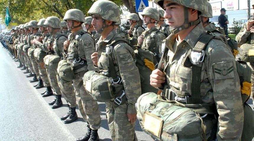 Provalarda Komandolar 50 Ve 24 Kiloluk Paraş&uuml;t Ile Sırt &Ccedil;antası Taşıyor