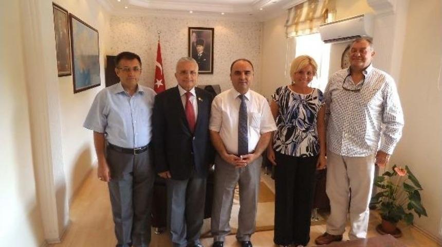 Urla Rotary'nin Yeni Y&ouml;netimi Nezaket Ziyaretlerine Başladı